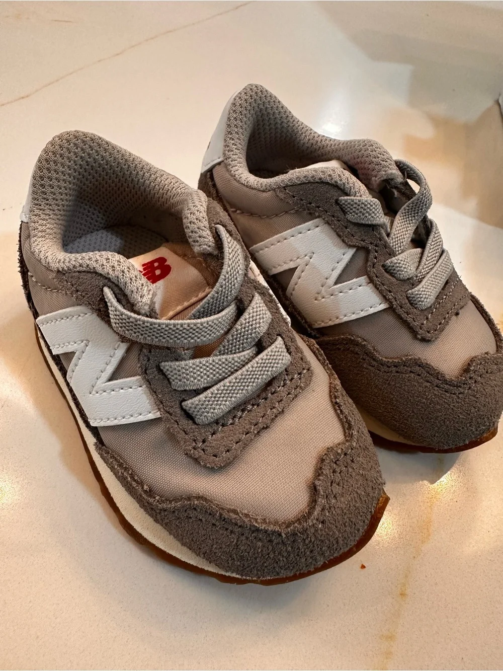 New Balance 237 Bungee Infants Size 3 Gray Beige Slip On Sneakers Shoe With Box
